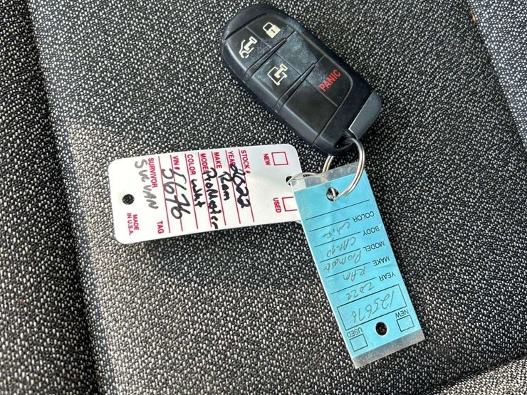 2022-ram-promaster-2500-image-24