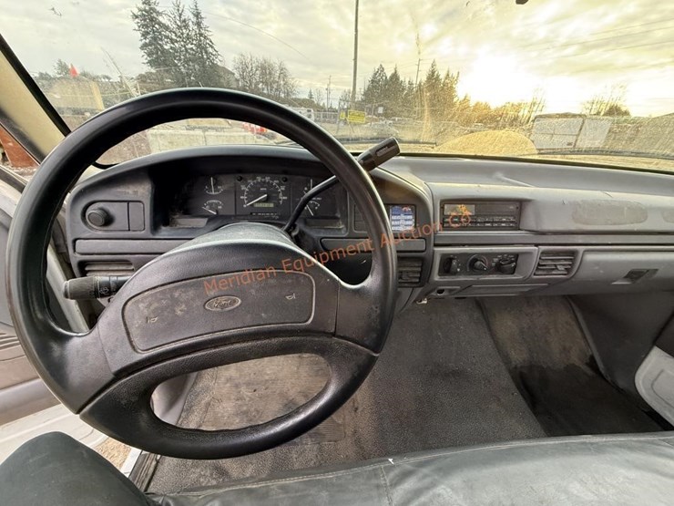 1996-ford-f350-xl-image-23