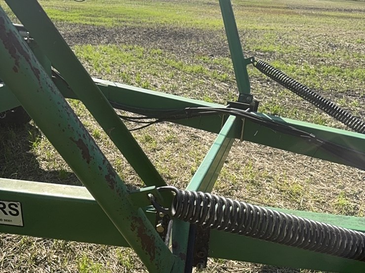 70’-summers-heavy-harrow,-hydraulic-down-pressure,-auto-fold-image-14