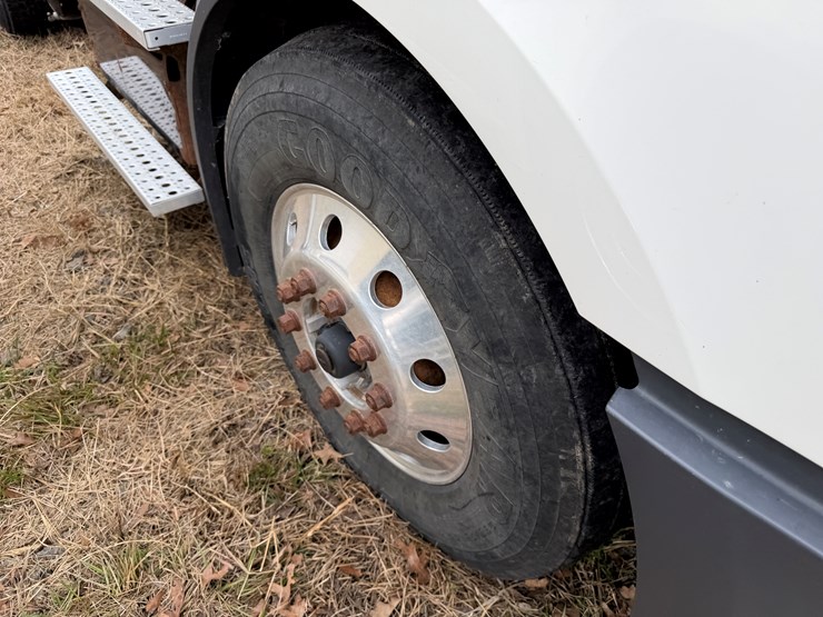 #40953-•-2019-freightliner-cascadia-t/a-daycab-truck-tractor-3akjhtdv4kskd3197-image-9