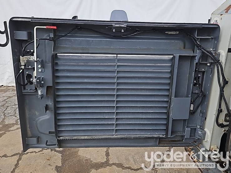 2017-takeuchi-tl12r2-image-19