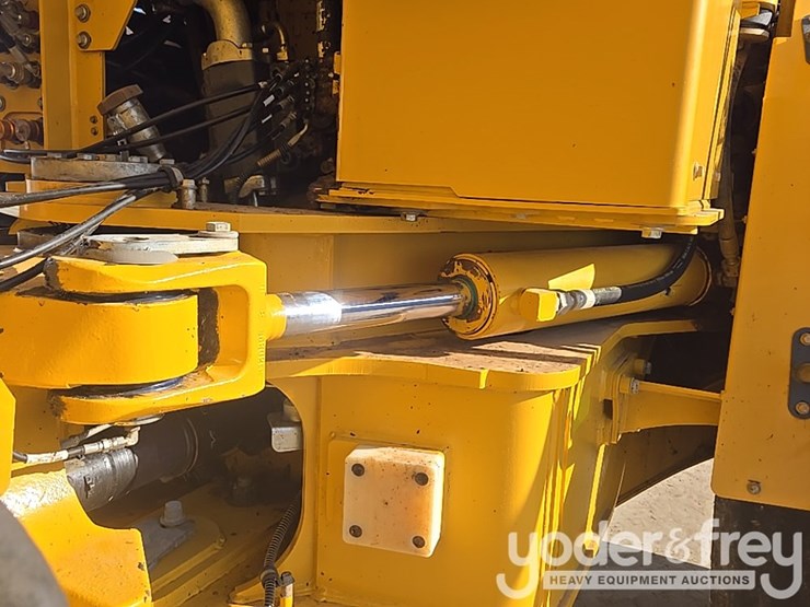 2021-deere-460e-image-28