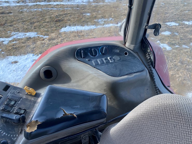 #120-•-2001-case-mx200-magnum-tractor-(colfax,-wi)-image-41