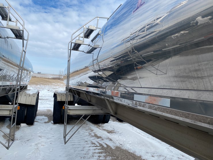 1989-walker-tanker-image-6