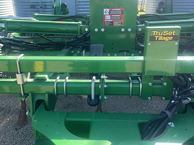 2022-john-deere-52-image-69