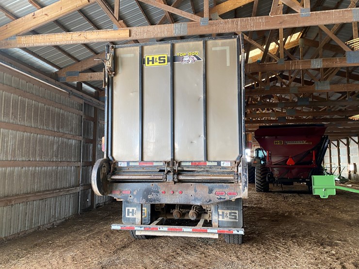 2012-h-&-s-top-dog-image-12