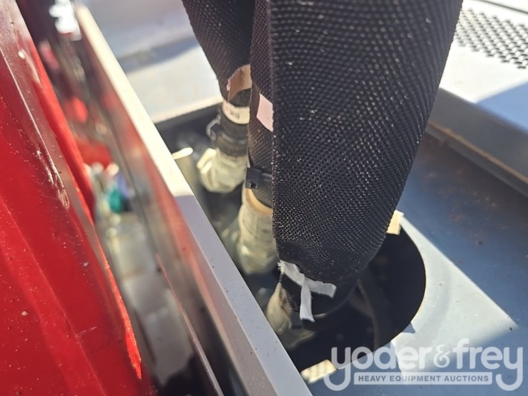 2023-takeuchi-tl12v2-image-42