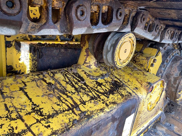 2022-komatsu-d51pxi-image-13