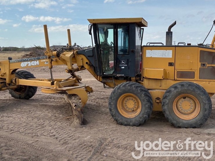 2004-john-deere-672-image-2