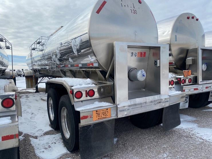 1990-walker-tanker-image-11