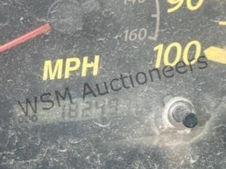 2007-isuzu-nrr-image-25