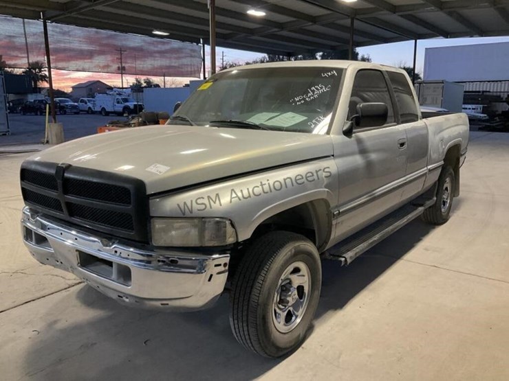 1995-dodge-ram-1500-image-4