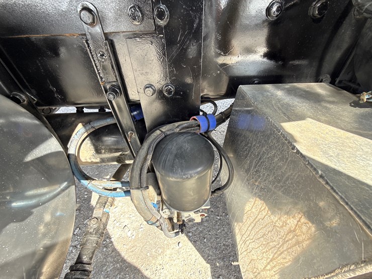 2008-peterbilt-367-image-17