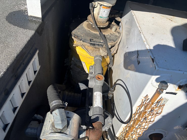 2011-miller-bobcat-225-image-67