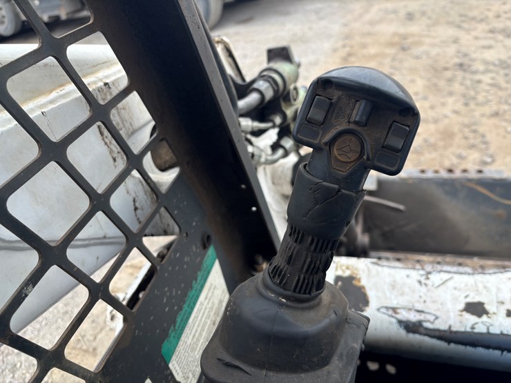 bobcat-s250-image-36