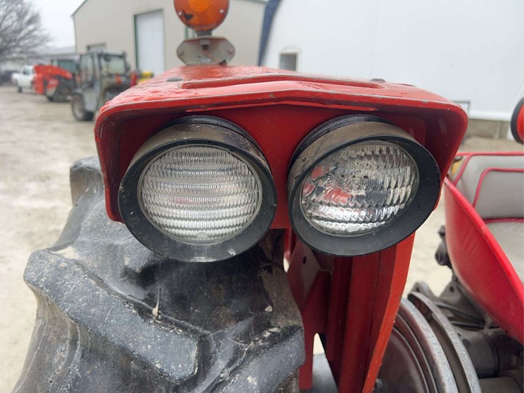 massey-ferguson-135-image-29