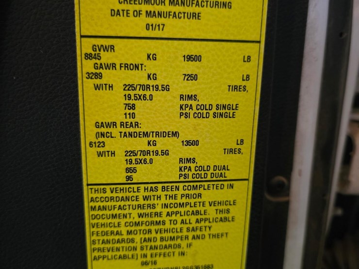 dodge-5500-bucket-truck-image-24