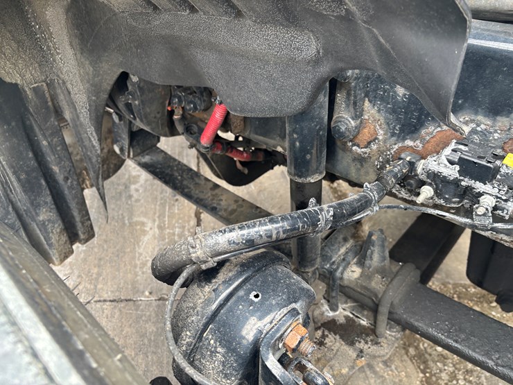 2018-freightliner-cascadia-126-image-65