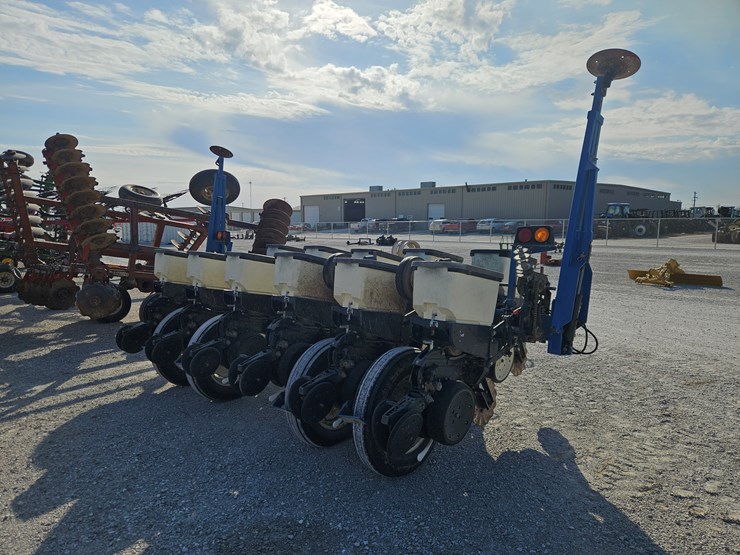 2004-kinze-3000-image-10