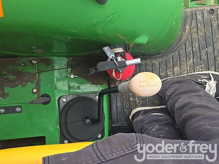 2020-john-deere-5075e-image-62