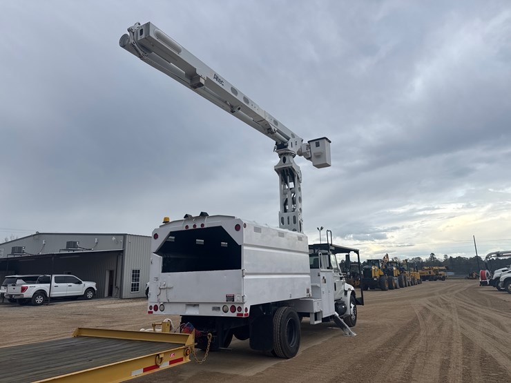 2006-international-durastar-4300-image-27