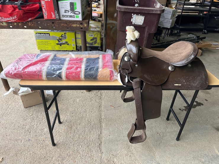 #51-•-western-16in-saddle-and-blanket-image-1