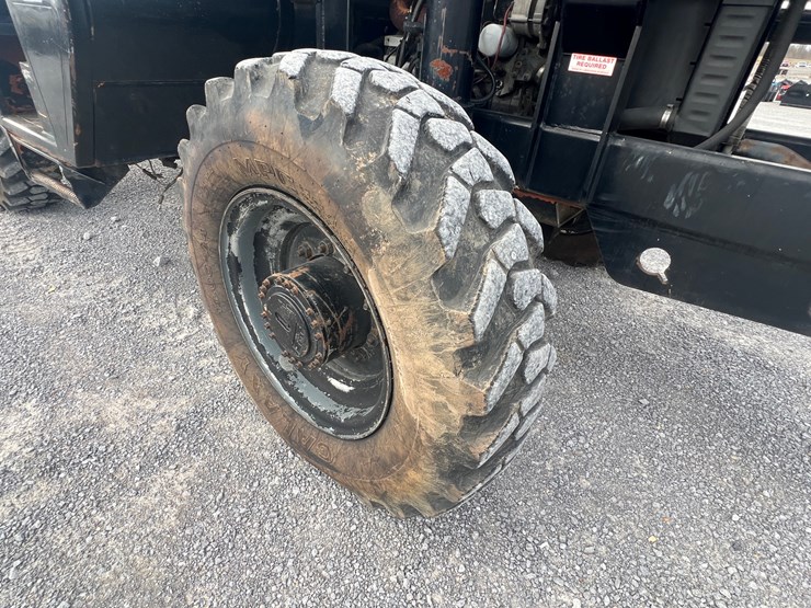 lull-644b-42-image-16