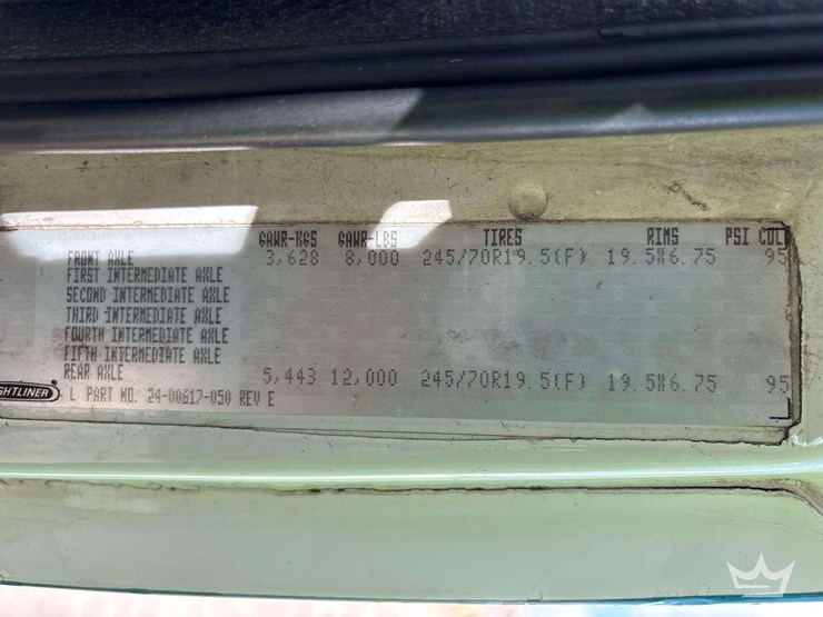 2003-freightliner-fl60-image-6