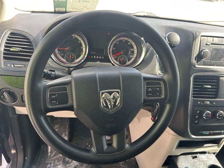 2024-ford-explorer-image-11