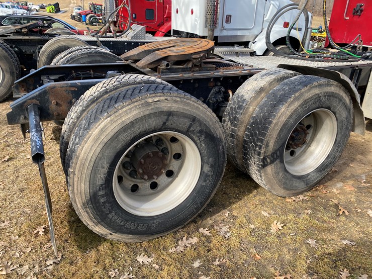 2000-kenworth-t800-image-29