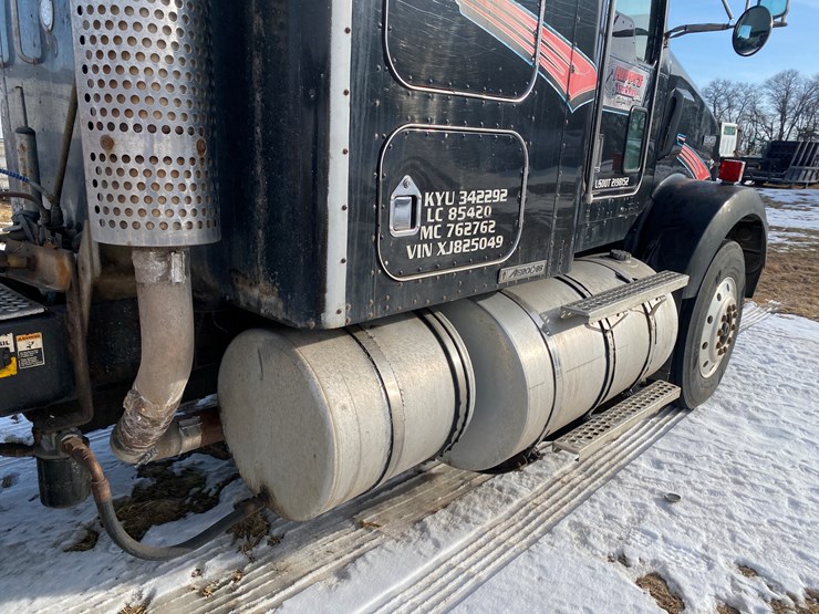 1999-kenworth-t800-image-33