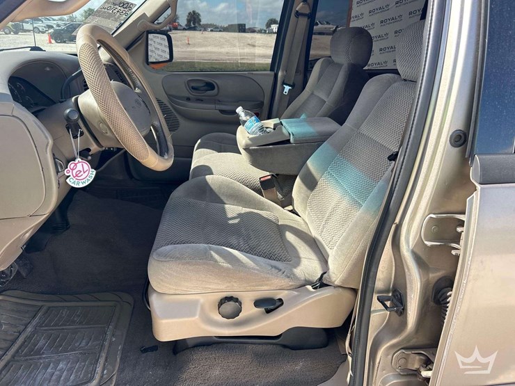 2001-ford-f150-image-13