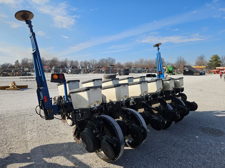 2004-kinze-3000-image-8