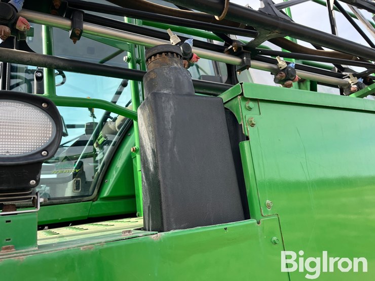 2013-john-deere-4830-image-18