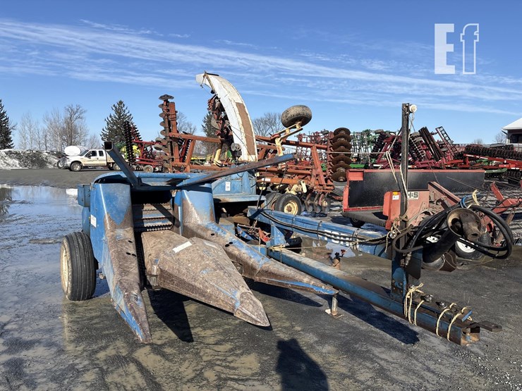 1981-ford-670-image-1