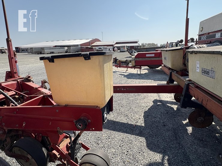 international-800-image-11