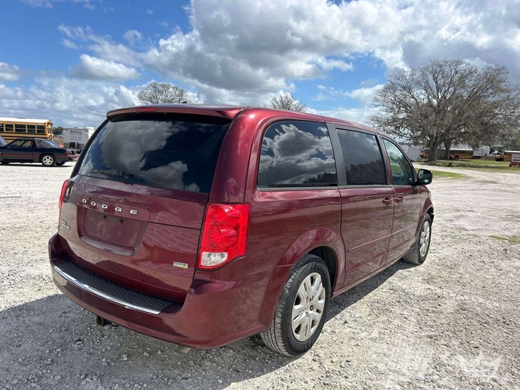 2017-dodge-grand-caravan-image-3