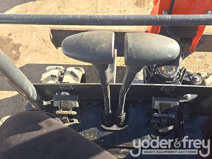 2022-kubota-u25-image-81