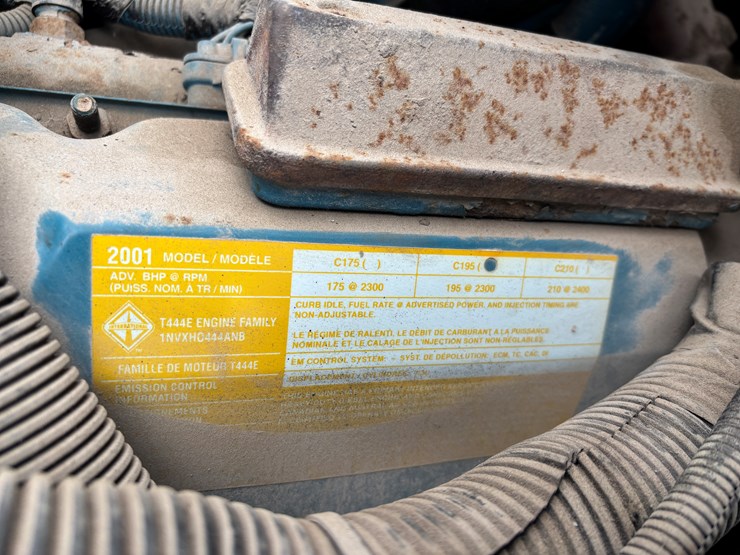 2002-international-4700-image-23