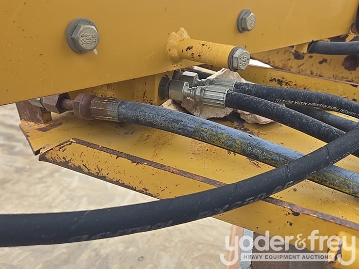 2009-caterpillar-140m-vhp-plus-image-52