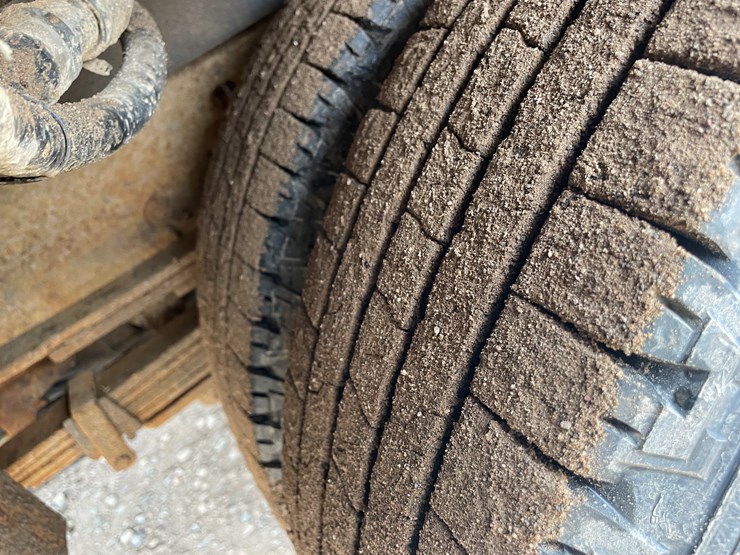 2008-gmc-3500-image-12