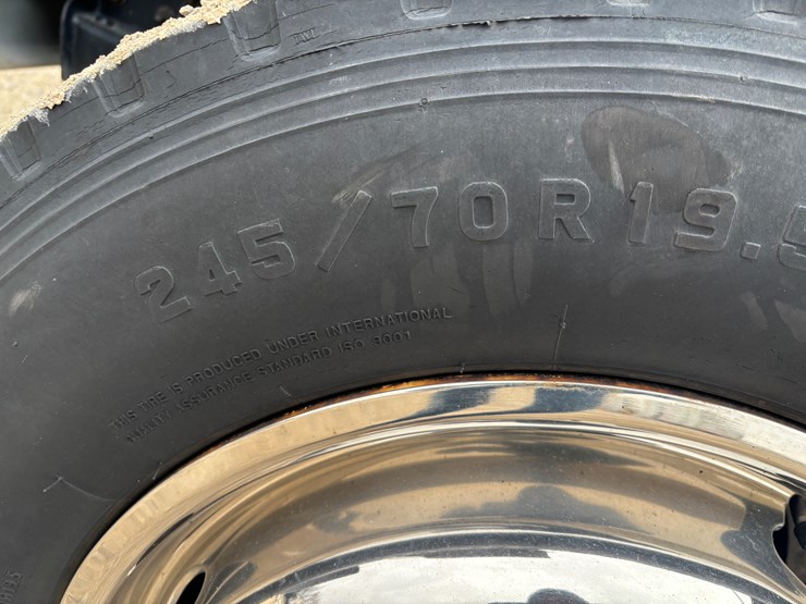 2002-international-4700-image-76