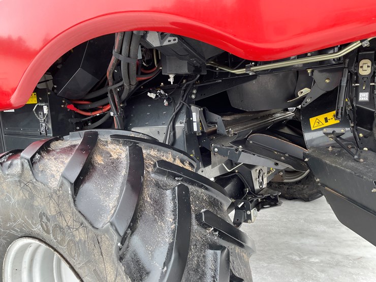 2017-case-ih-7240-image-22
