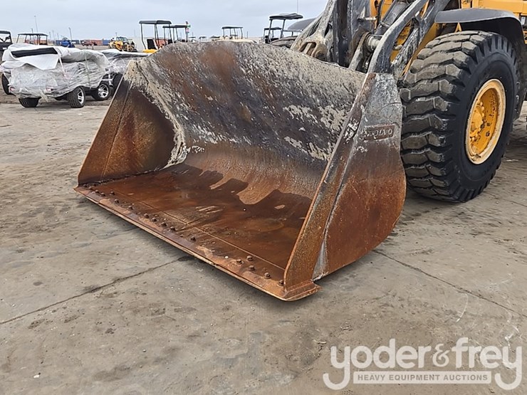 2021-volvo-l90h-image-23