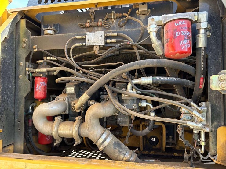 2014-john-deere-350g-hydraulic-excavator-image-10