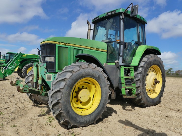 john-deere-7700-image-1