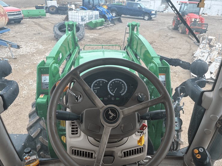 john-deere-6110r-image-23