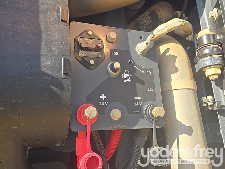 2021-deere-460e-image-54