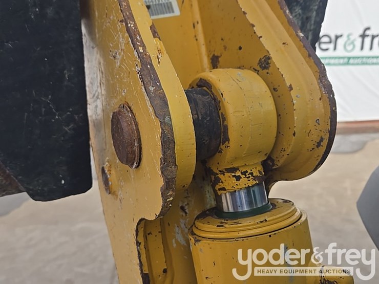 2018-deere-310sl-image-41