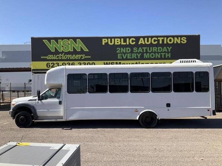 2015-ford-f550-image-1